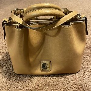 Dooney & Bourke bag